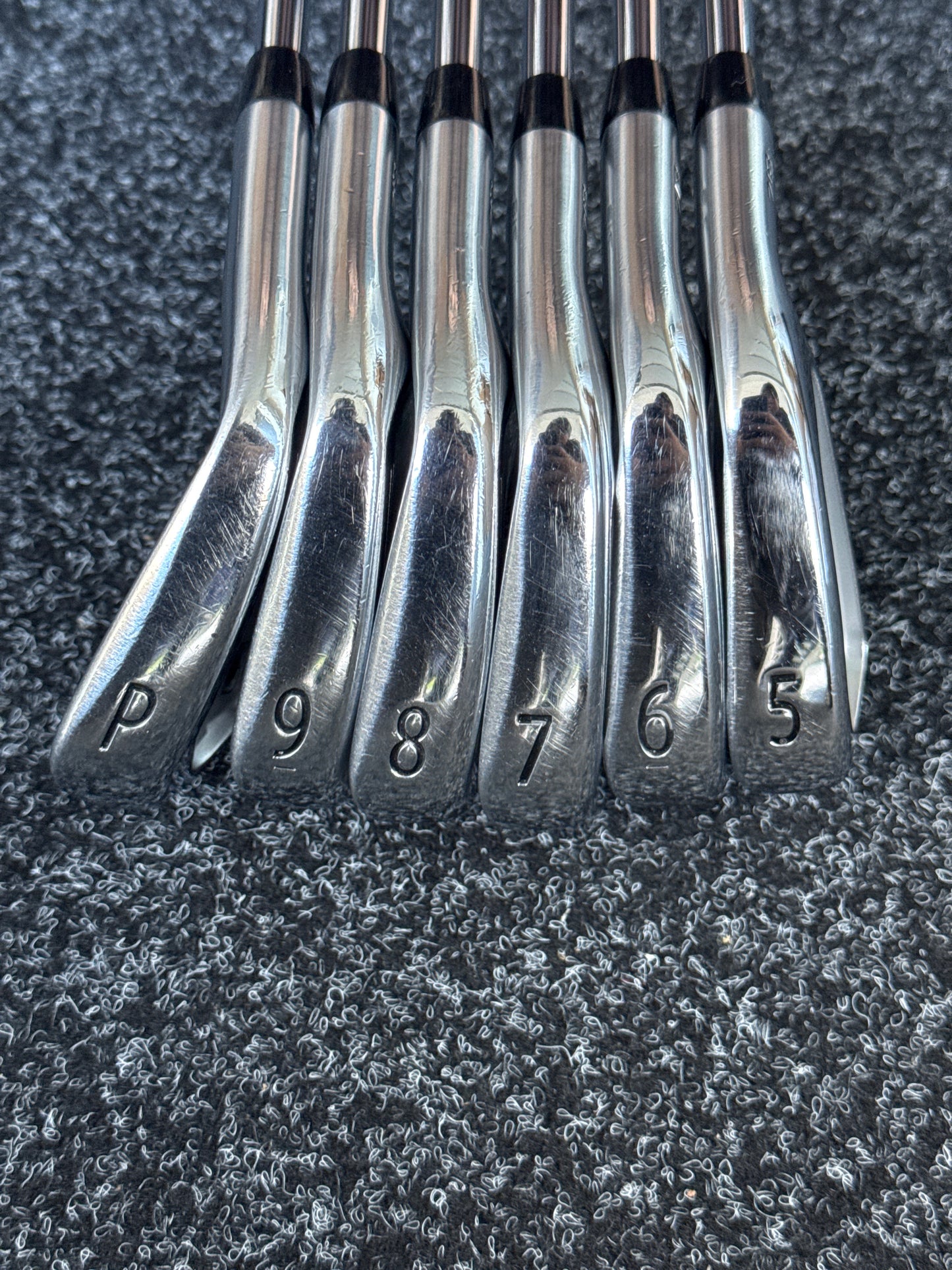 Titleist CB718 5-PW Iron Set (Stiff)