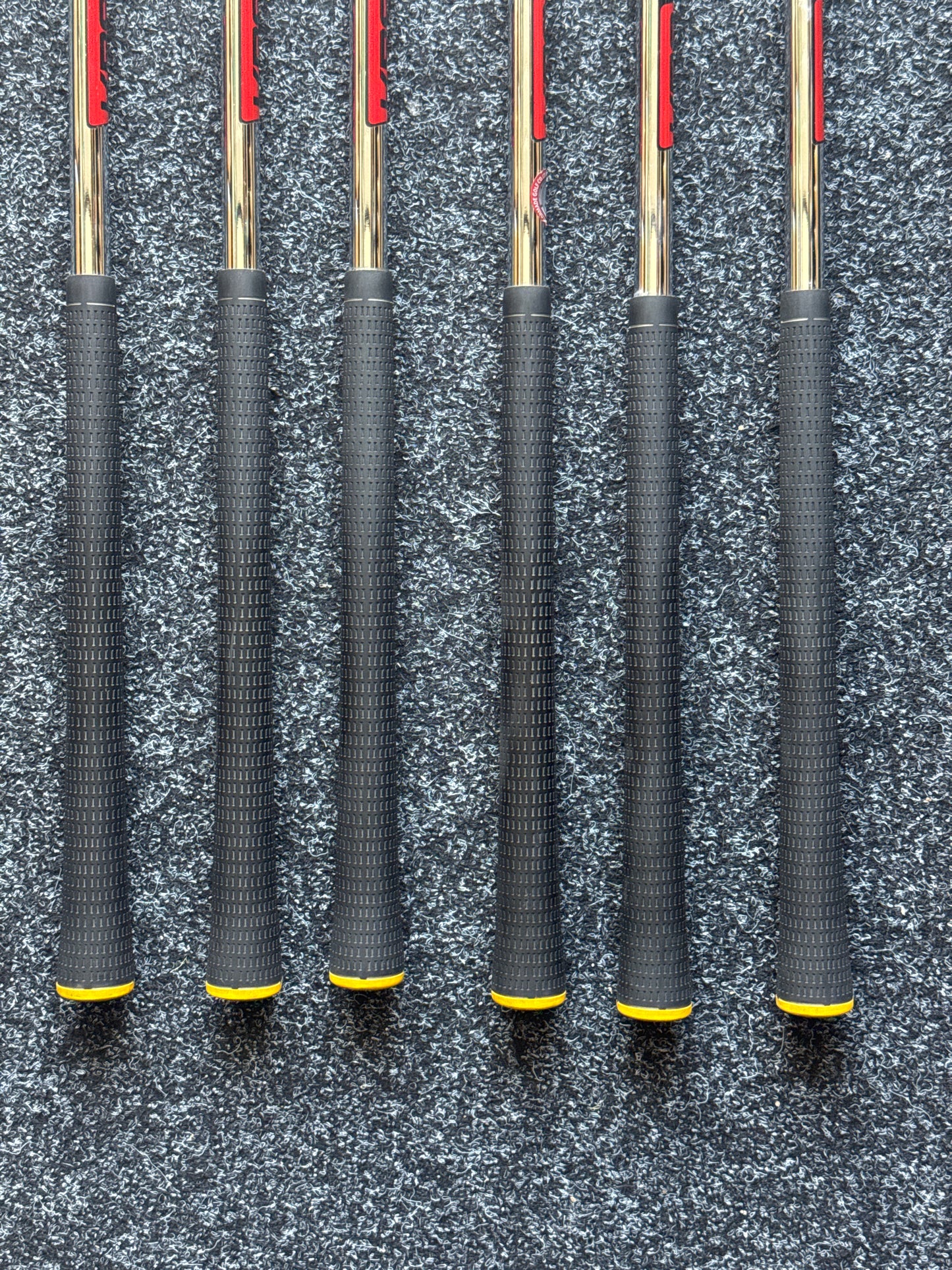 TaylorMade RBladez 5–PW Iron Set (Stiff)