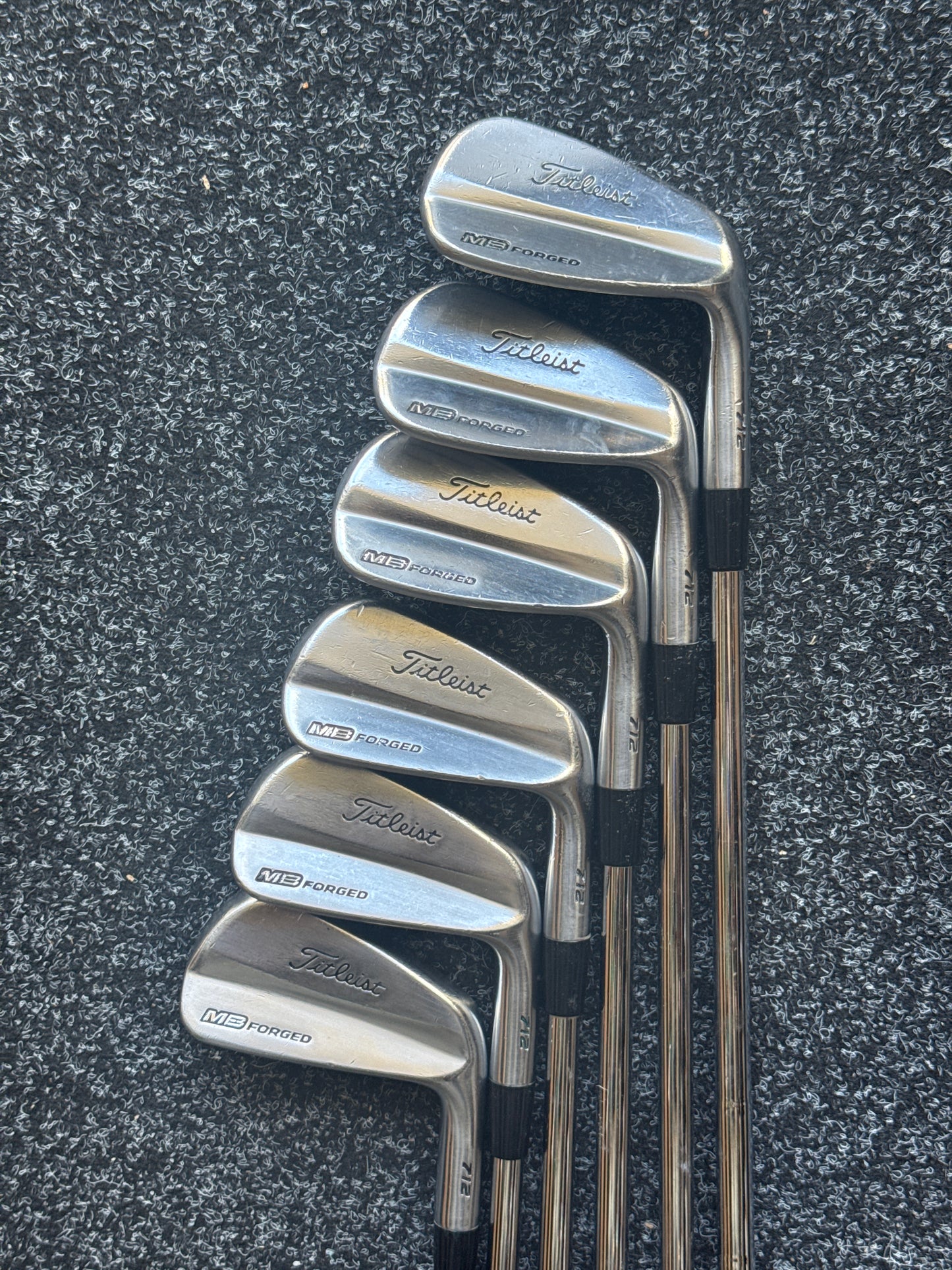 Titleist 712 MB Forged 5–PW Iron Set (Stiff)