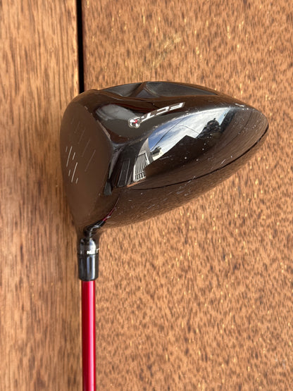 TaylorMade R9 SuperTri Driver 9.5° (Stiff)