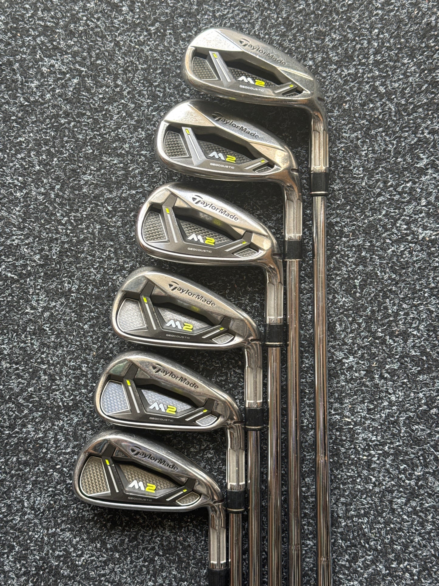 TaylorMade M2 5–PW Iron Set (Stiff)
