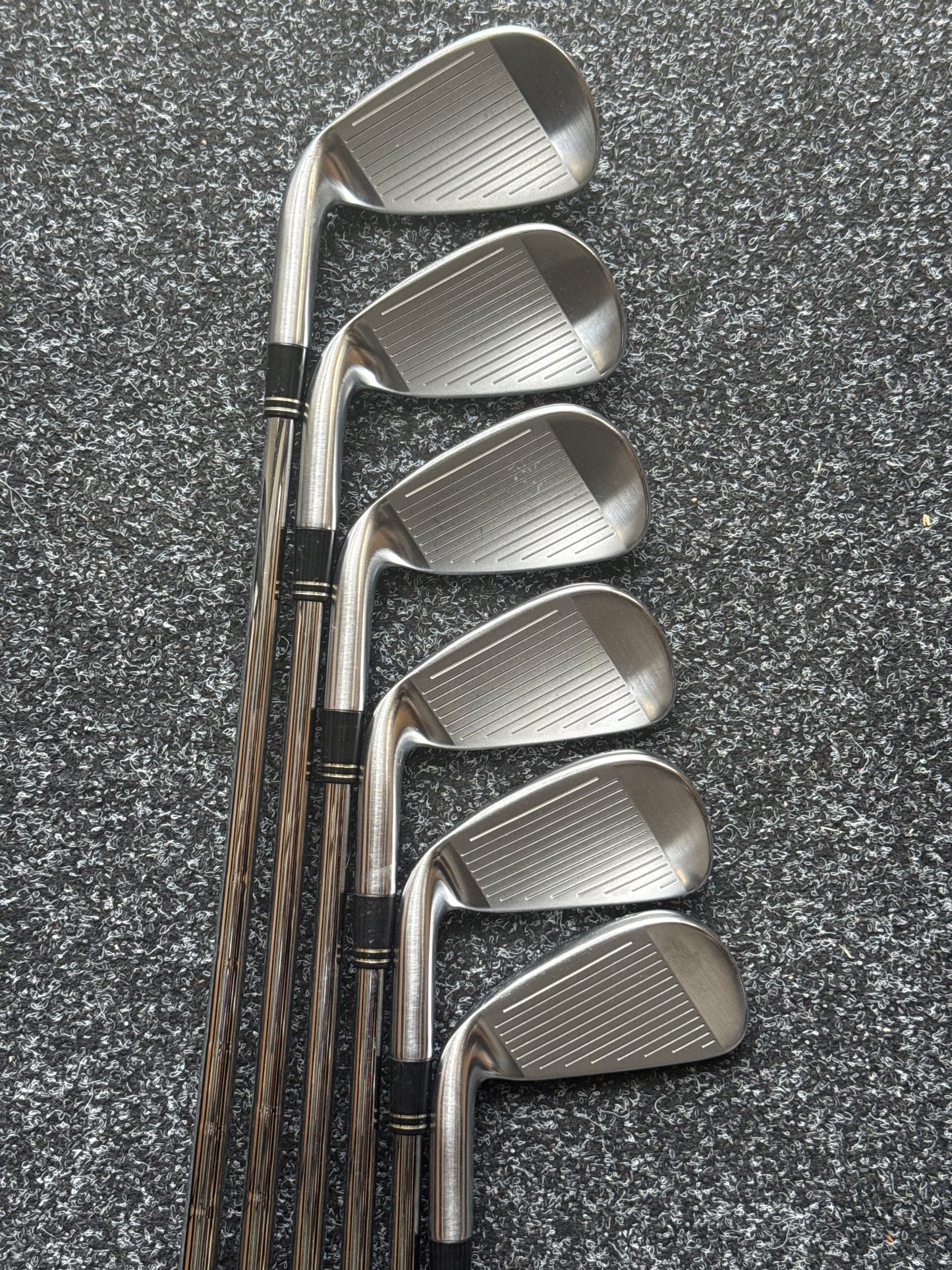 TaylorMade Tour Burner 5–PW Iron Set (Stiff)