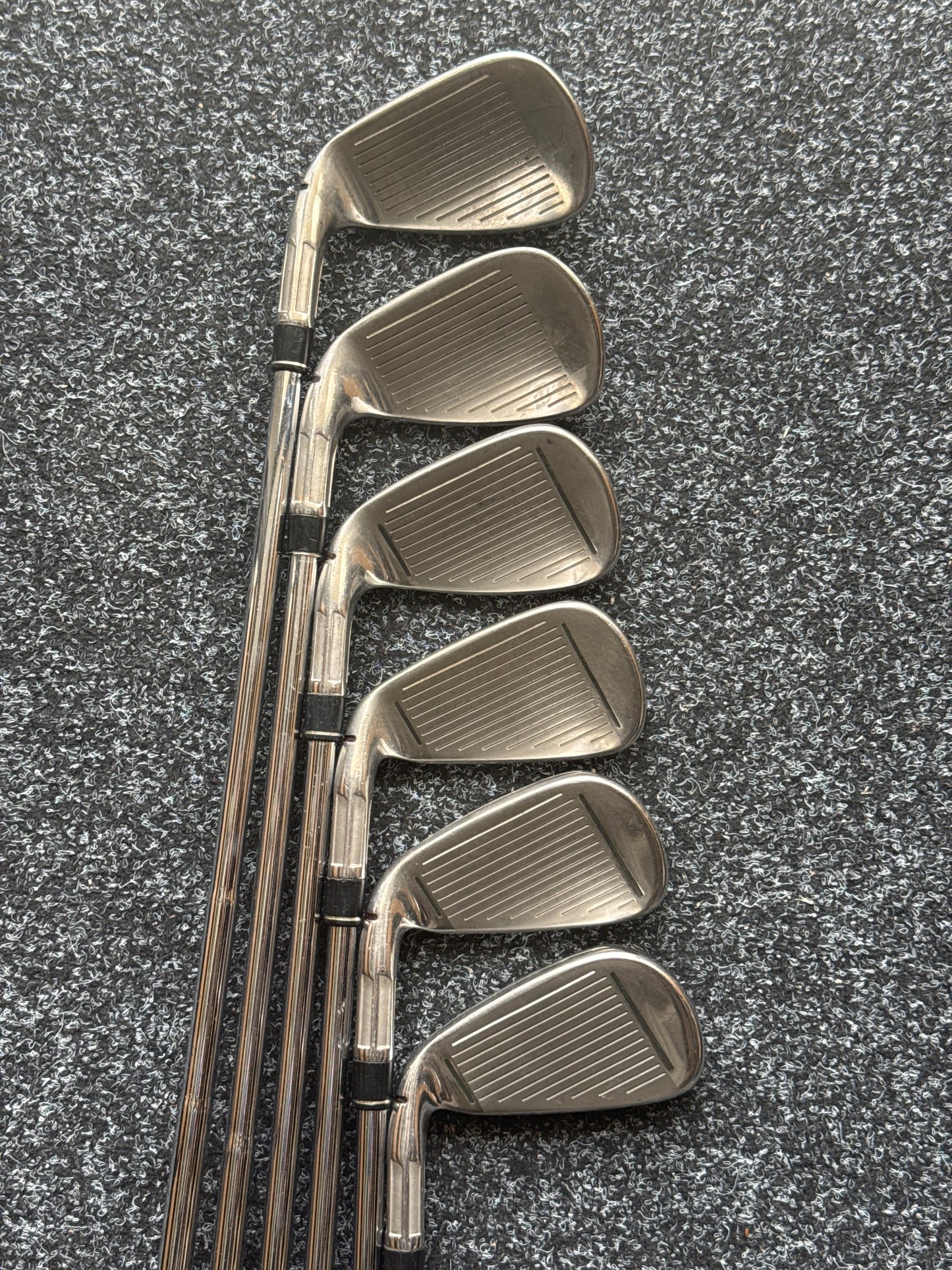 TaylorMade M2 5–PW Iron Set (Stiff)