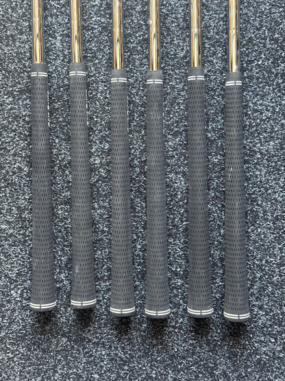 Titleist 712 MB Forged 5–PW Iron Set (Stiff)