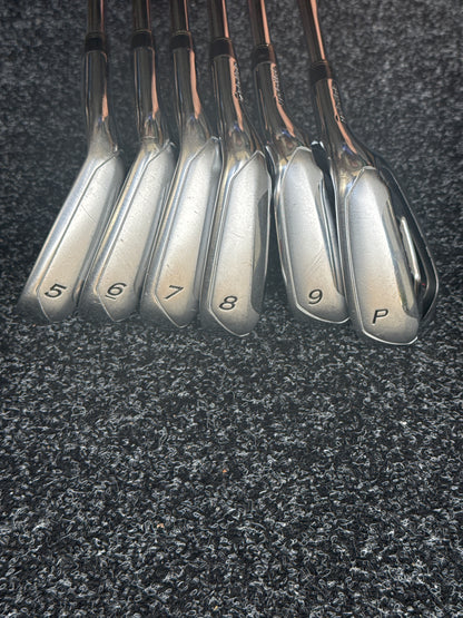 TaylorMade R9 SuperMax 5–PW Iron Set (Stiff)