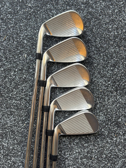 Complete Callaway Golf Set  EPIC SPEED Driver, MAVRIK Wood, EPIC STAR Irons, JAWS Wedges & Odyssey Putter (Stiff)