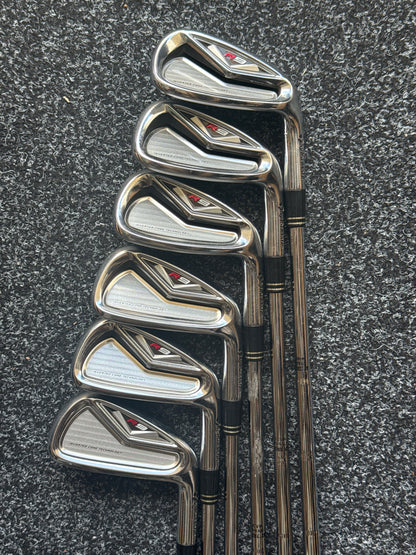 TaylorMade R9 5–PW Iron Set (Stiff)