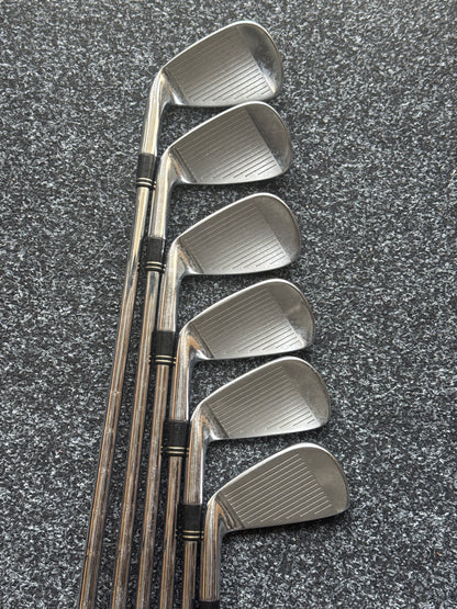 TaylorMade R9 5–PW Iron Set (Stiff)