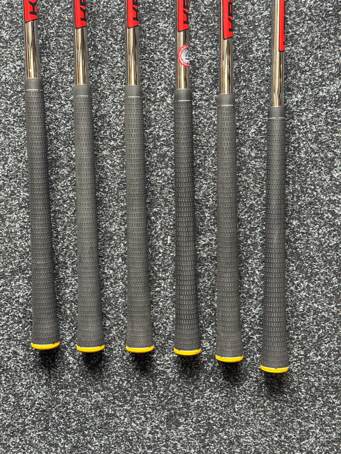 TaylorMade RBladez 5–PW Iron Set (Stiff)