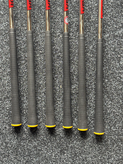 TaylorMade RBladez 5–PW Iron Set (Stiff)