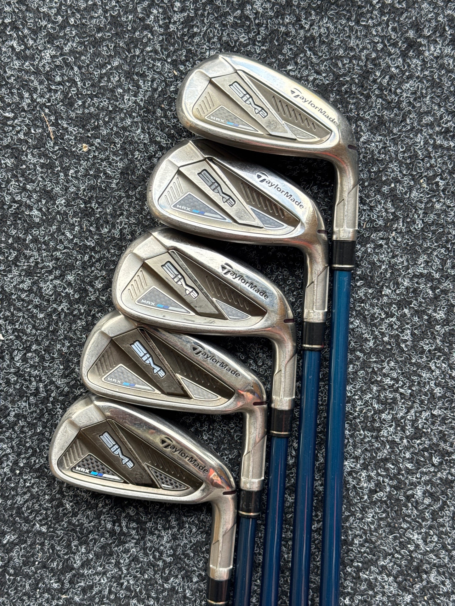 Taylormade SIM2 MAX #6-#9 PW Iron Set (Regular)